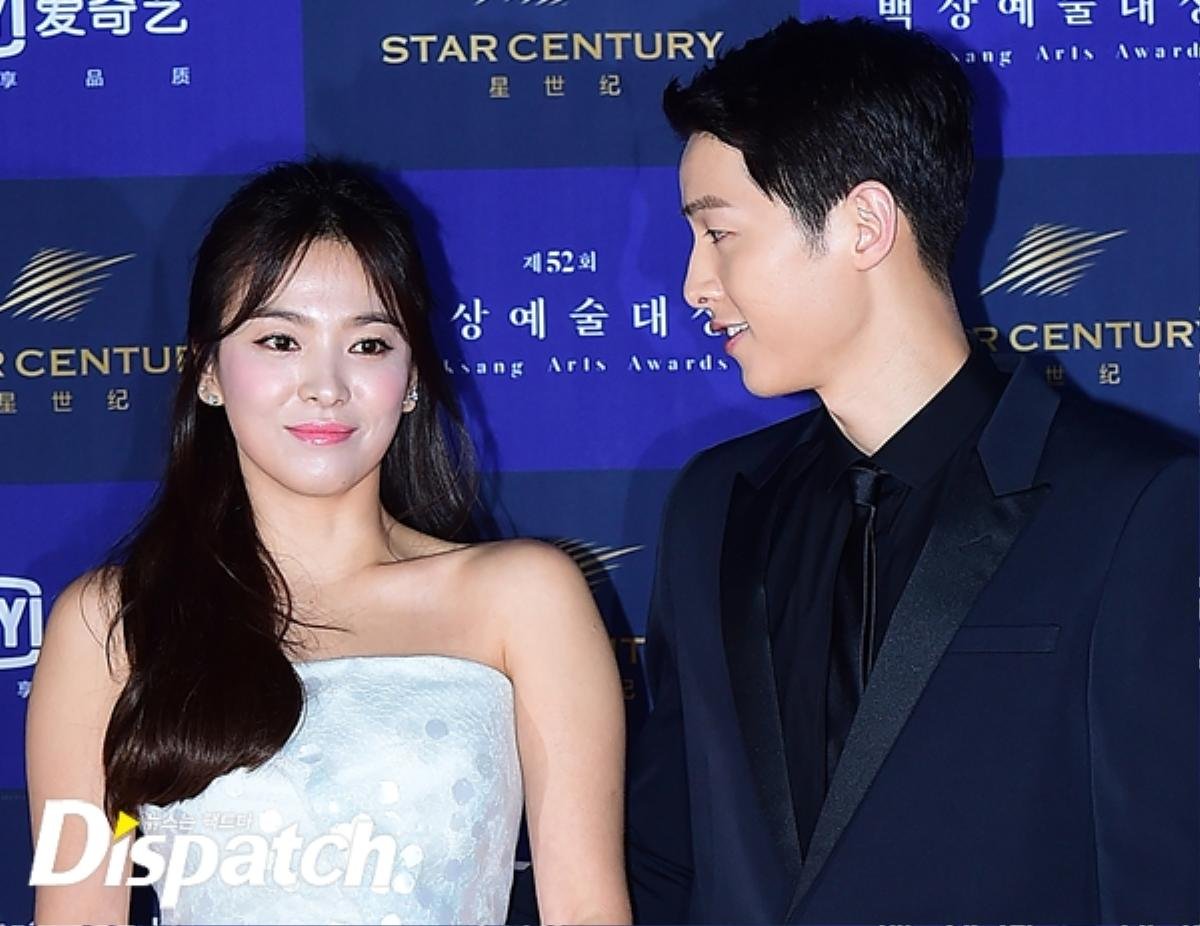 Bố Song Joong Ki bị shock tâm lý trước tin con trai ly hôn, bế quan trong nhà không liên lạc với ai khiến nhiều người lo lắng Ảnh 2