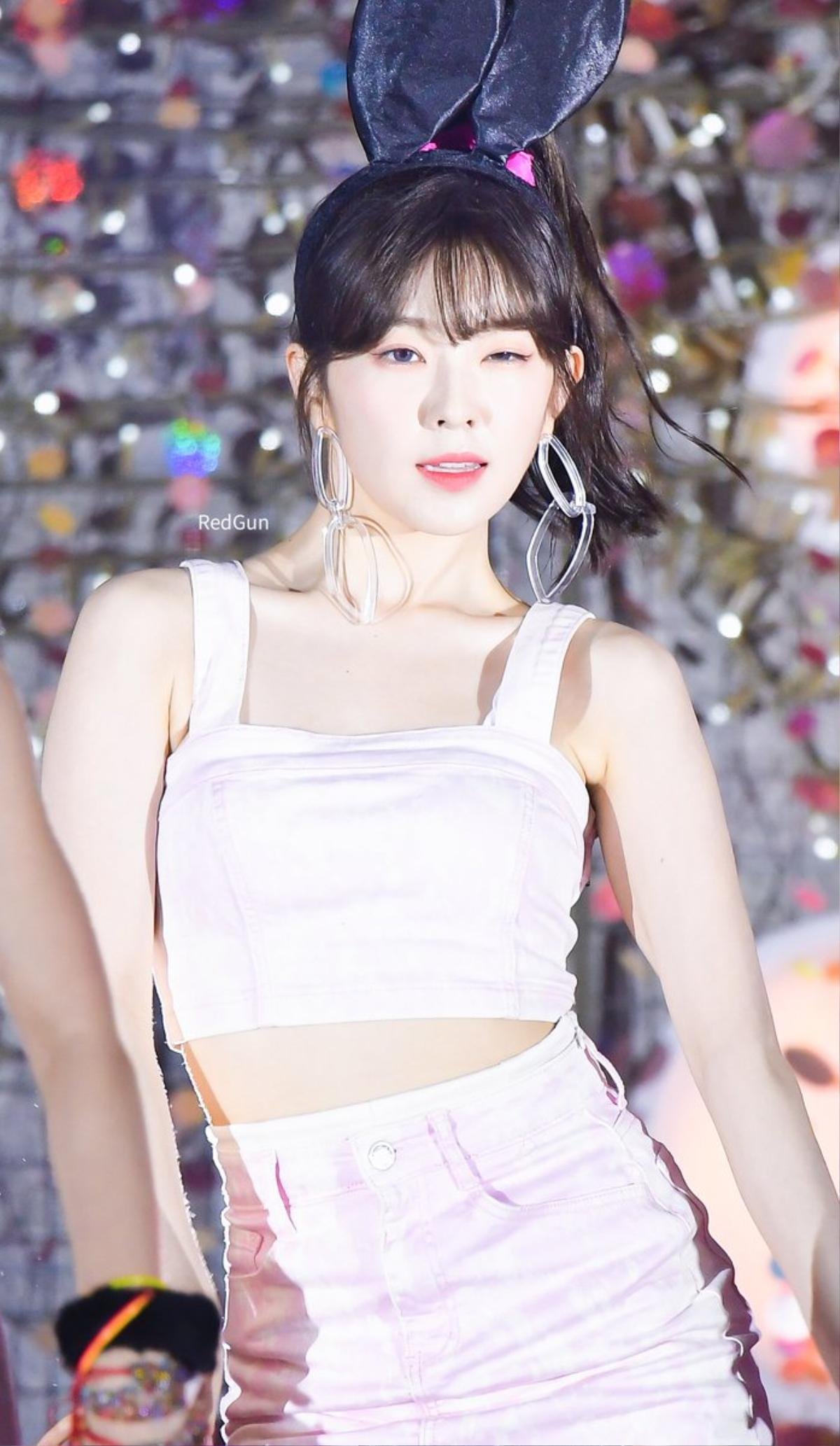 Zimzalabim gần như chết yểu, Irene (Red Velvet) vẫn xinh như mộng hớp hồn fan lại fansign Ảnh 6