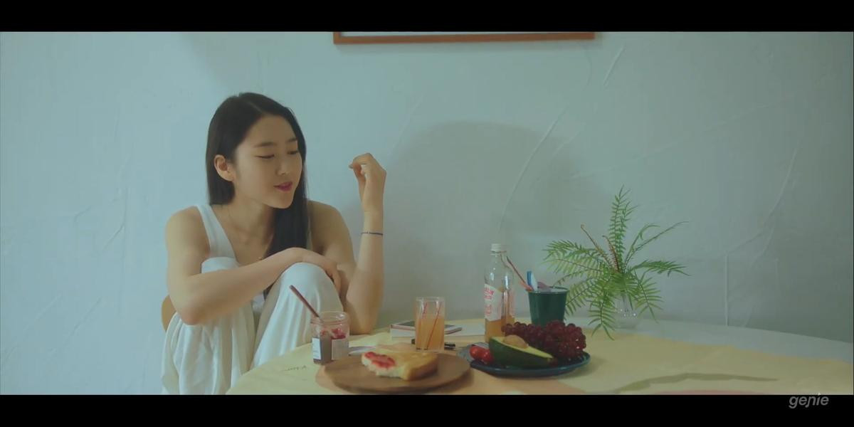 Jiho (Oh My Girl) xuất hiện trong MV 'Thank You For Goodbye' của Ben: Mời bạn cảm nỗi buồn miên man trong âm nhạc Ảnh 9