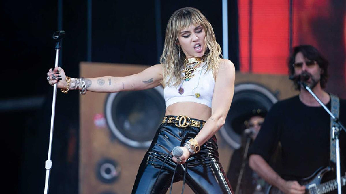 Miley Cyrus: Sống thật với cá tính, trưởng thành trong cả phim ảnh lẫn âm nhạc Ảnh 4