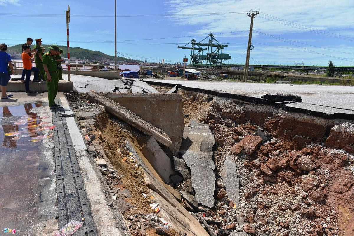 Gia cảnh khó khăn của cặp vợ chồng bị vùi lấp bên chân cầu do ảnh hưởng của cơn bão số 2 ở Thanh Hóa Ảnh 4