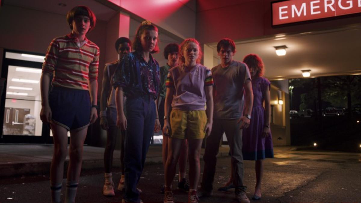 Stranger Things 3: 5 dấu chấm hỏi khổng lồ của người xem sau tập 1 Ảnh 1