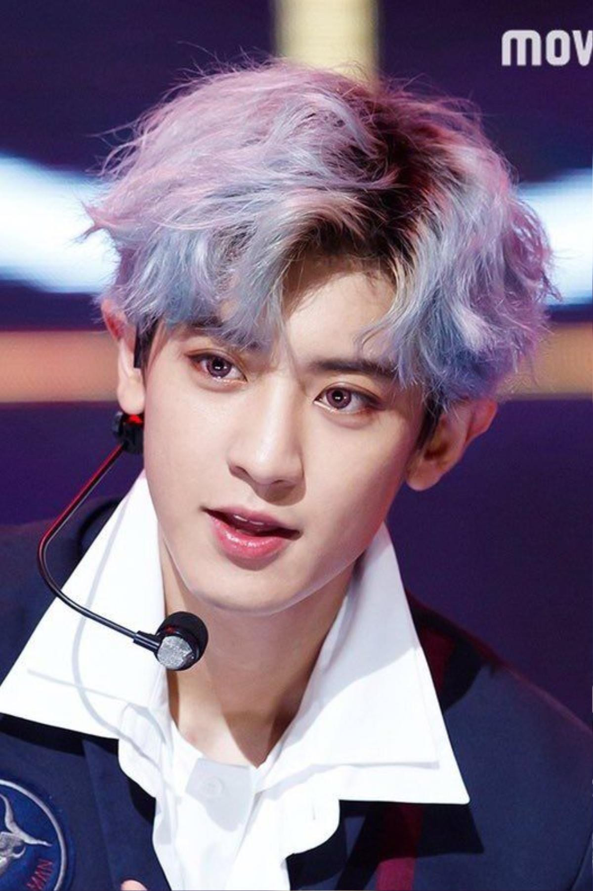 Ảnh ID của Chanyeol (EXO) gây sốt - Choi Siwon cảnh báo fans cuồng - Sehun đẹp như tượng điêu khắc Ảnh 3