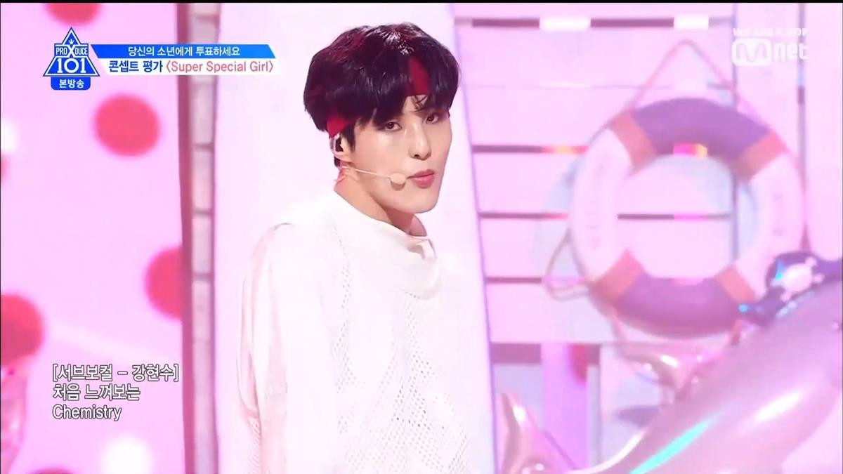 PRODUCE X 101 TẬP 10: U Got It đốt cháy với màn vũ đạo và trang phục 'khoe thân' của nhóm hot nhất Ảnh 33