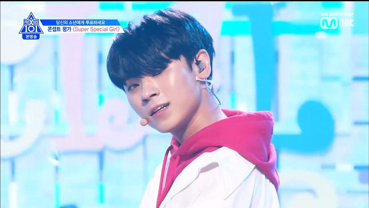 PRODUCE X 101 TẬP 10: U Got It đốt cháy với màn vũ đạo và trang phục 'khoe thân' của nhóm hot nhất Ảnh 36