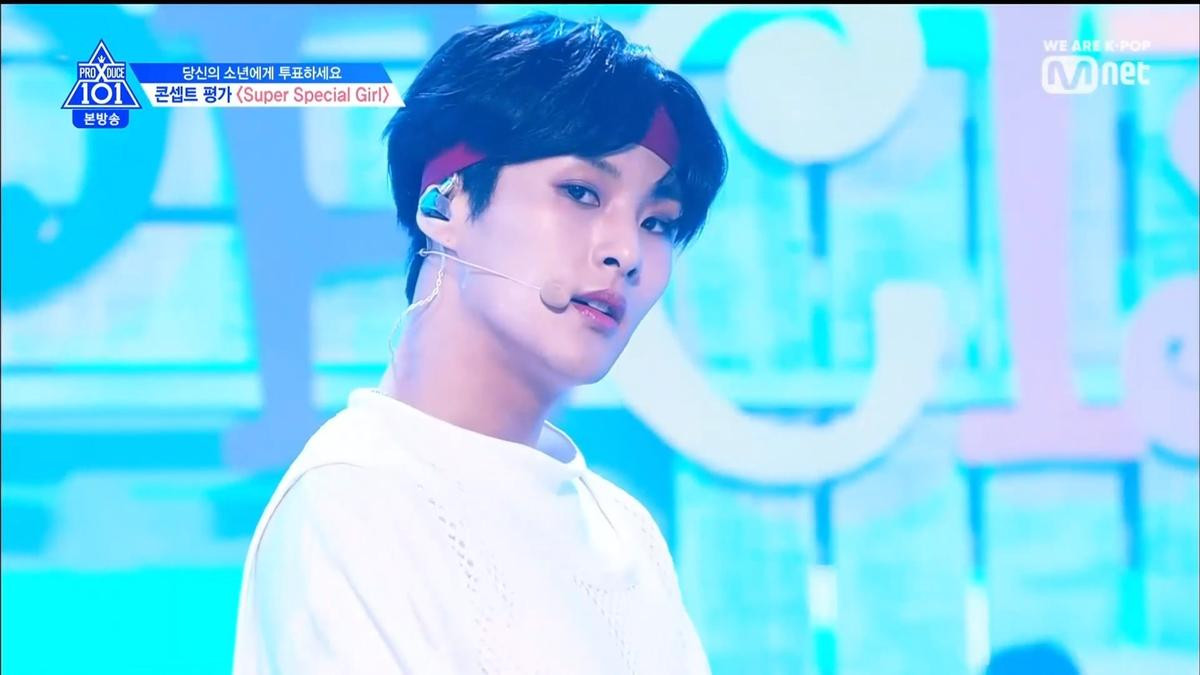 PRODUCE X 101 TẬP 10: U Got It đốt cháy với màn vũ đạo và trang phục 'khoe thân' của nhóm hot nhất Ảnh 37