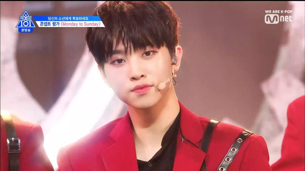 PRODUCE X 101 TẬP 10: U Got It đốt cháy với màn vũ đạo và trang phục 'khoe thân' của nhóm hot nhất Ảnh 67