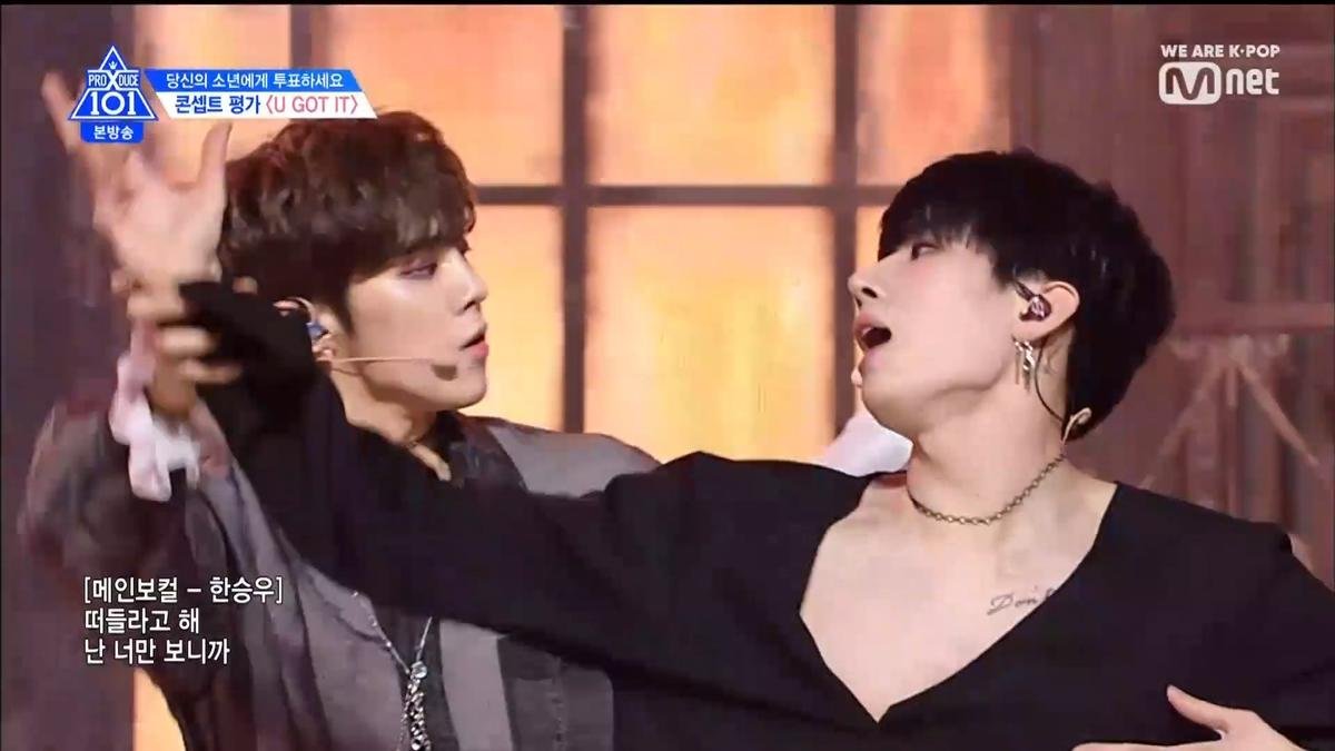 PRODUCE X 101 TẬP 10: U Got It đốt cháy với màn vũ đạo và trang phục 'khoe thân' của nhóm hot nhất Ảnh 84