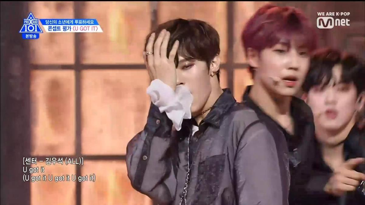 PRODUCE X 101 TẬP 10: U Got It đốt cháy với màn vũ đạo và trang phục 'khoe thân' của nhóm hot nhất Ảnh 85