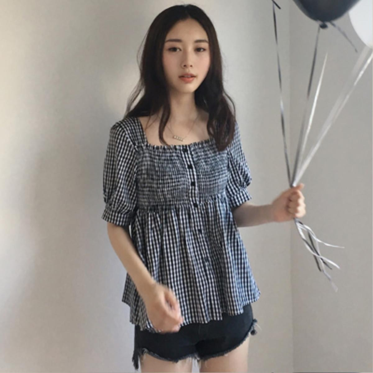 Các nàng có biết, chiếc áo Blouse cổ vuông, tay bồng đang khiến bao chàng nhớ thương? Ảnh 7