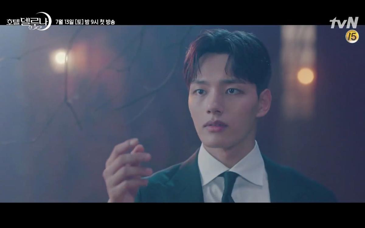 Phim 'Hotel Del Luna' tung highlight ma mị, IU lột xác thành nữ cường chuyên bắt ma và bảo vệ Yeo Jin Goo Ảnh 11