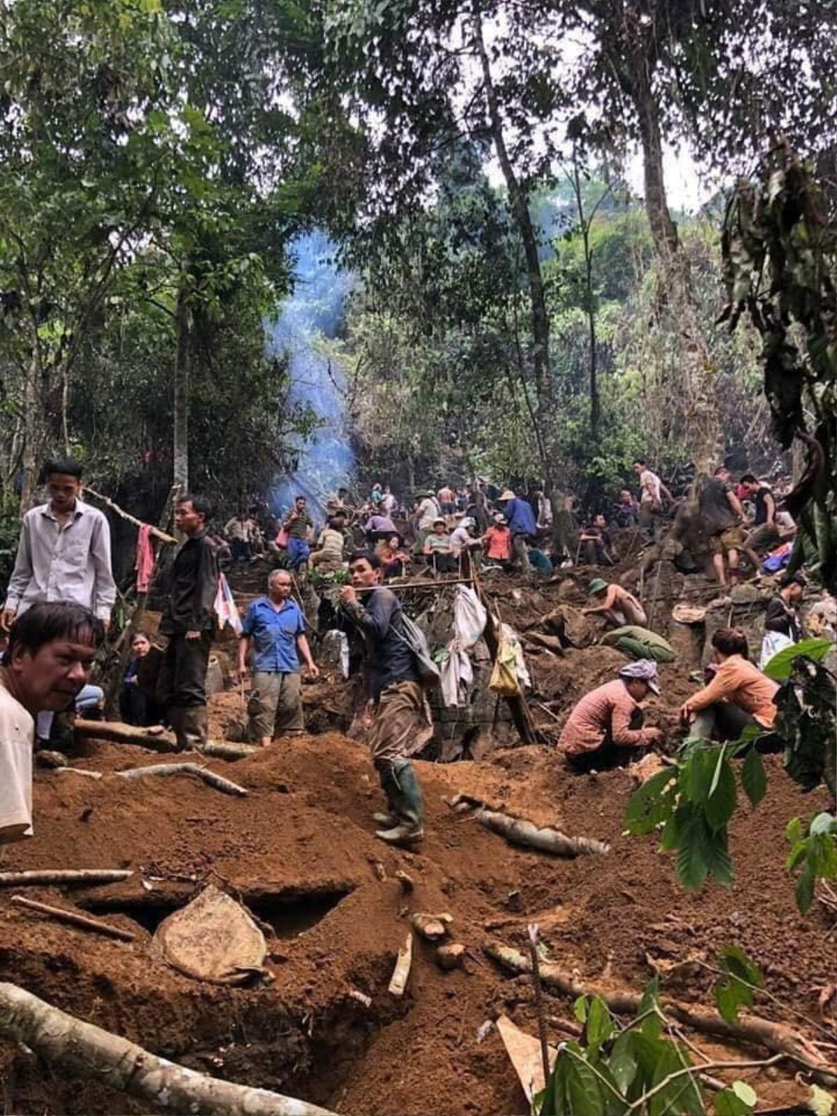 Lãnh đạo huyện khẳng định người dân đào đá quý bán được giá tiền tỷ là có thật Ảnh 2