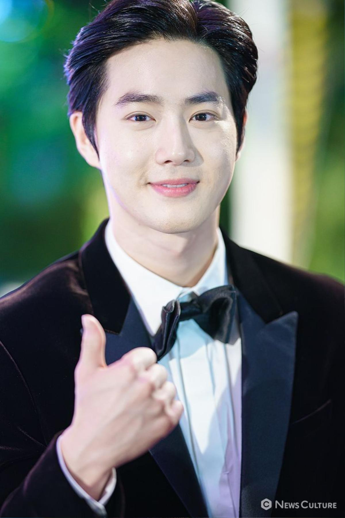 Suho (EXO) điển trai như hoàng tử trên thảm đỏ DIMF khiến bao trái tim 'ngã gục' Ảnh 6