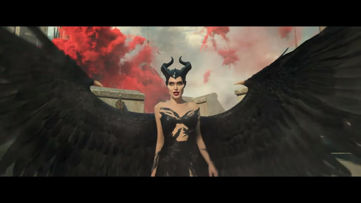 ‘Maleficent’ phần 2 tung trailer: cuộc chiến mẹ vợ - mẹ chồng làm tanh bành cả đất nước Ảnh 15