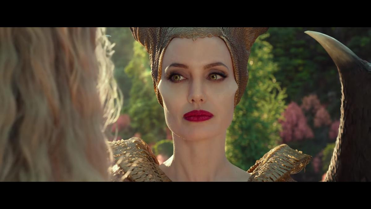 ‘Maleficent’ phần 2 tung trailer: cuộc chiến mẹ vợ - mẹ chồng làm tanh bành cả đất nước Ảnh 5