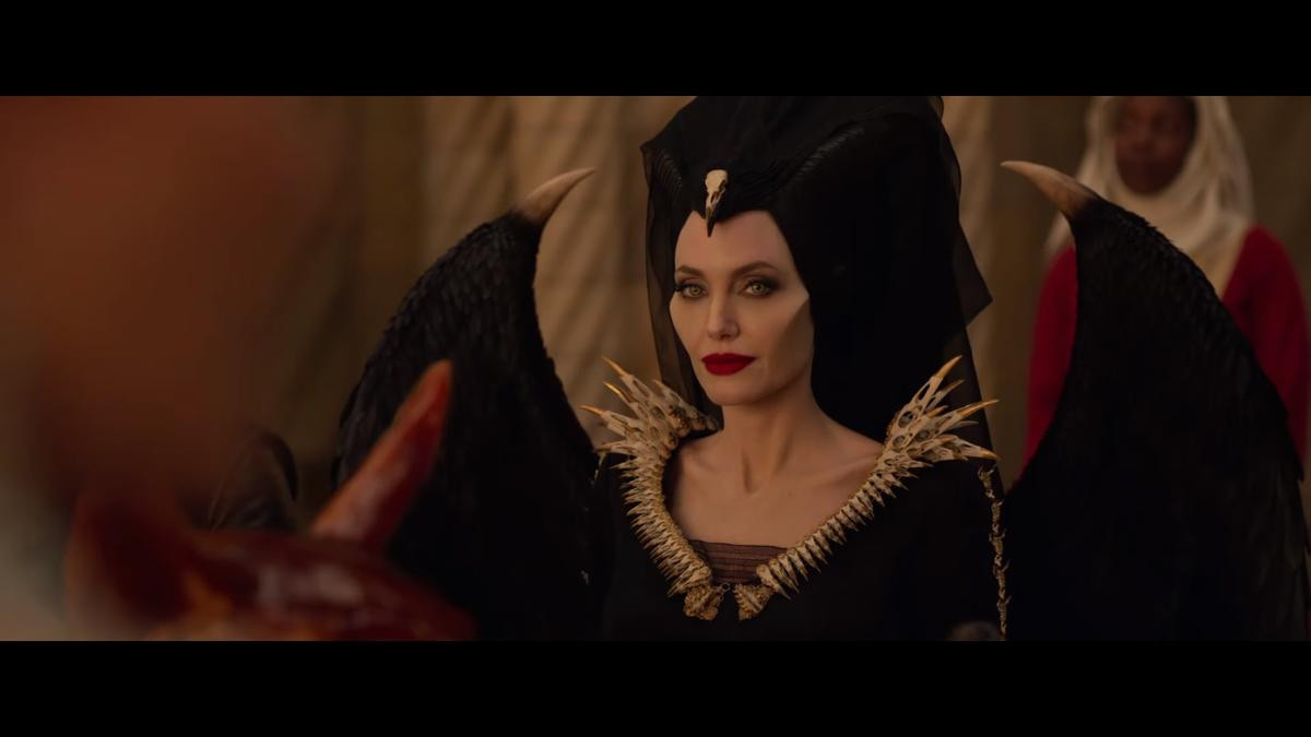 ‘Maleficent’ phần 2 tung trailer: cuộc chiến mẹ vợ - mẹ chồng làm tanh bành cả đất nước Ảnh 6