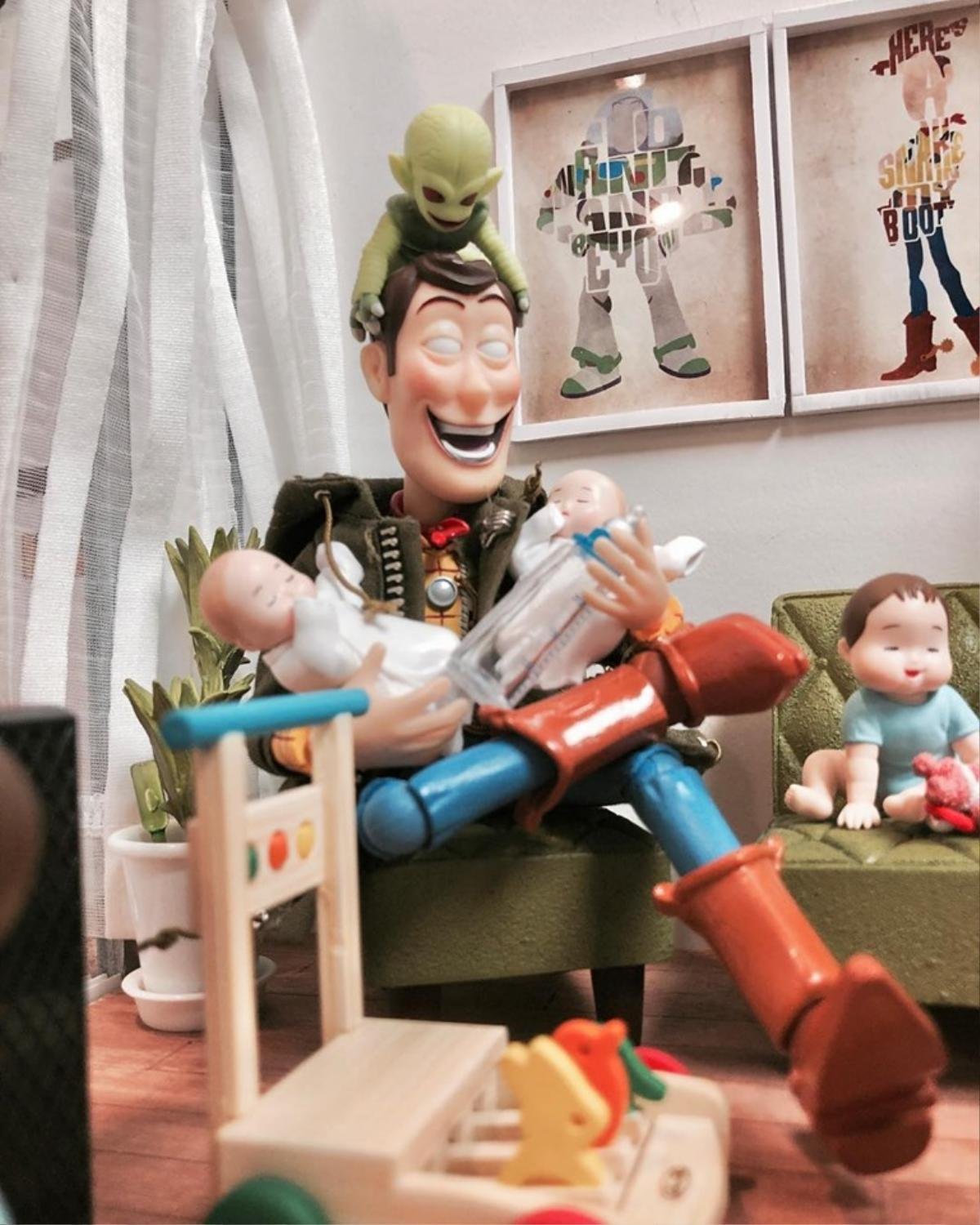 Hậu Toy Story 4: Woody quẩy tung chảo trong loạt ảnh fan made nhây nhớt Ảnh 15