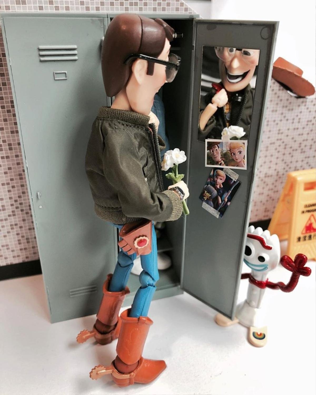 Hậu Toy Story 4: Woody quẩy tung chảo trong loạt ảnh fan made nhây nhớt Ảnh 3