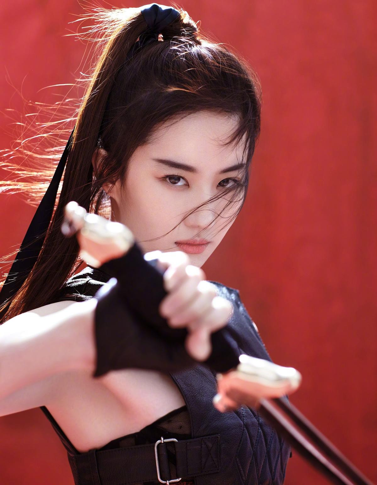 Loạt ảnh các Idol Kpop trong poster 'Mulan' Live-Action: Yuri (SNSD) giống đến bất ngờ Ảnh 2