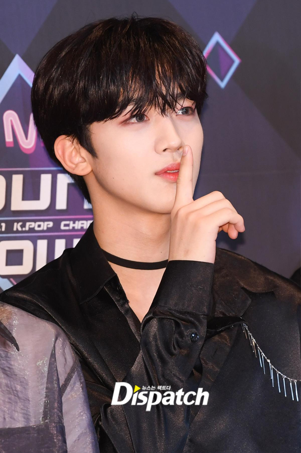 30 thực tập sinh 'Produce X 101' đổ bộ thảm đỏ 'M Countdown', Choi Byung Chan vắng mặt Ảnh 12