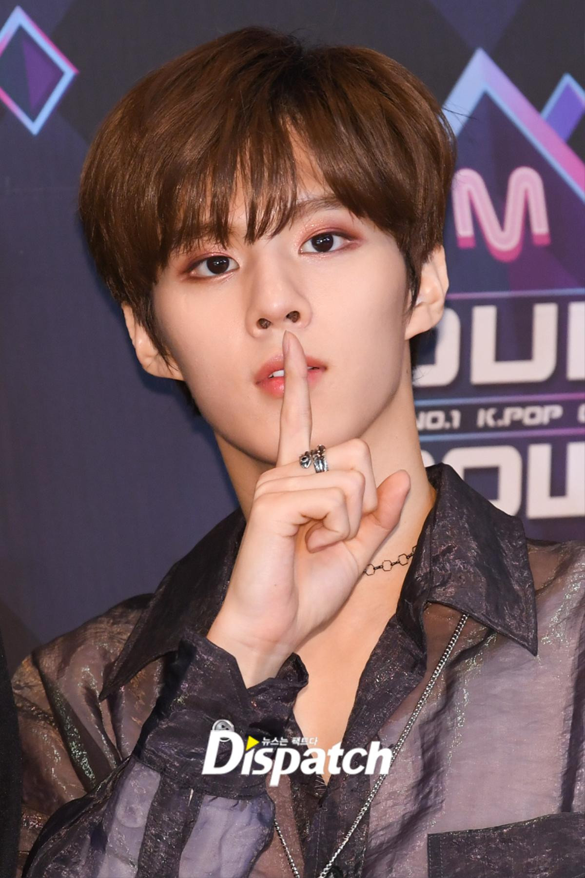 30 thực tập sinh 'Produce X 101' đổ bộ thảm đỏ 'M Countdown', Choi Byung Chan vắng mặt Ảnh 8