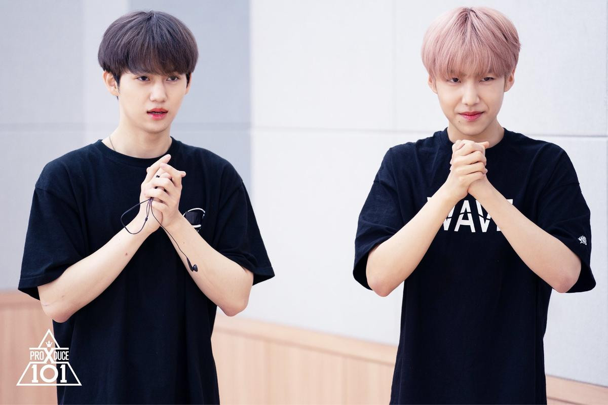 'Produce X 101': Ảnh hậu trường đáng yêu của 31 thực tập sinh trước vòng loại tối nay (12/07) Ảnh 17