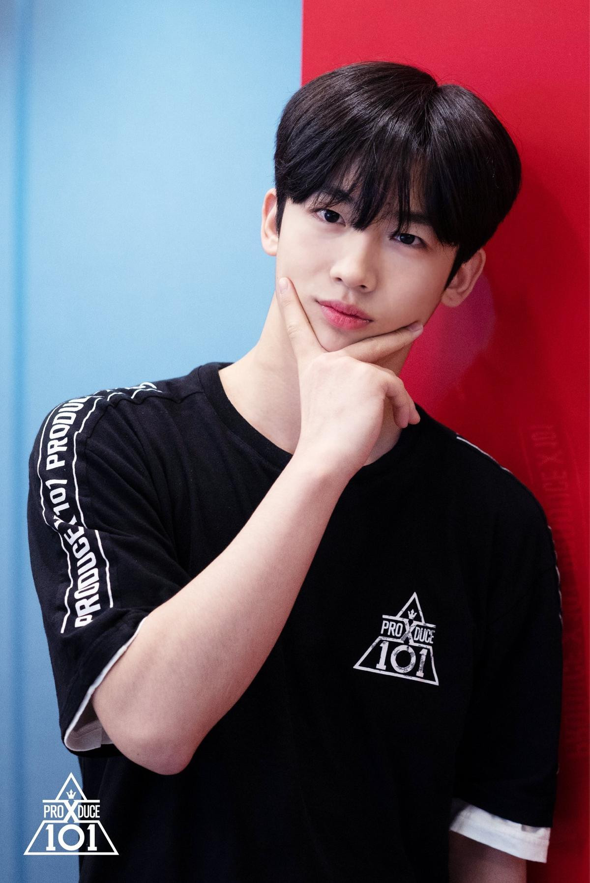 'Produce X 101': Ảnh hậu trường đáng yêu của 31 thực tập sinh trước vòng loại tối nay (12/07) Ảnh 2