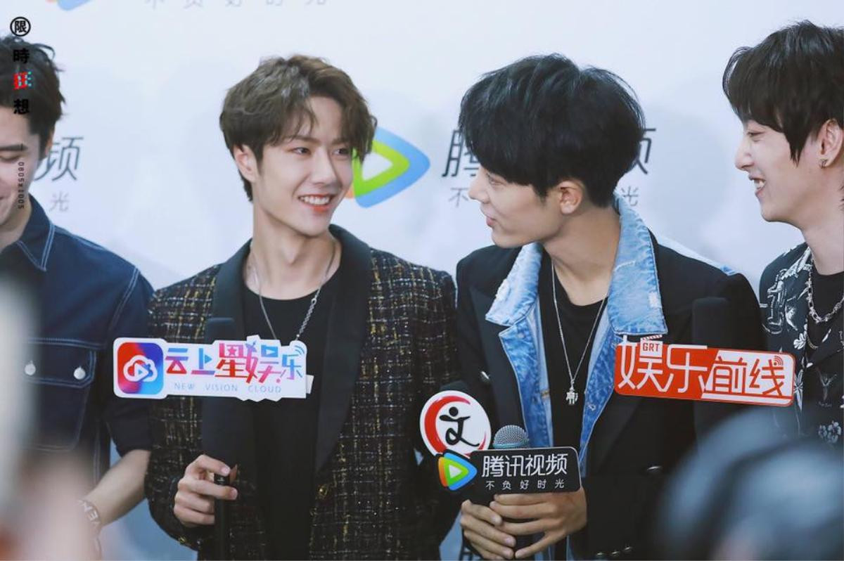 Tiêu Chiến, Vương Nhất Bác có mặt tại fanmeeting của phim ‘Trần tình lệnh', cùng nhau làm trò diễn lại cảnh quậy phá như trong video hậu trường Ảnh 2