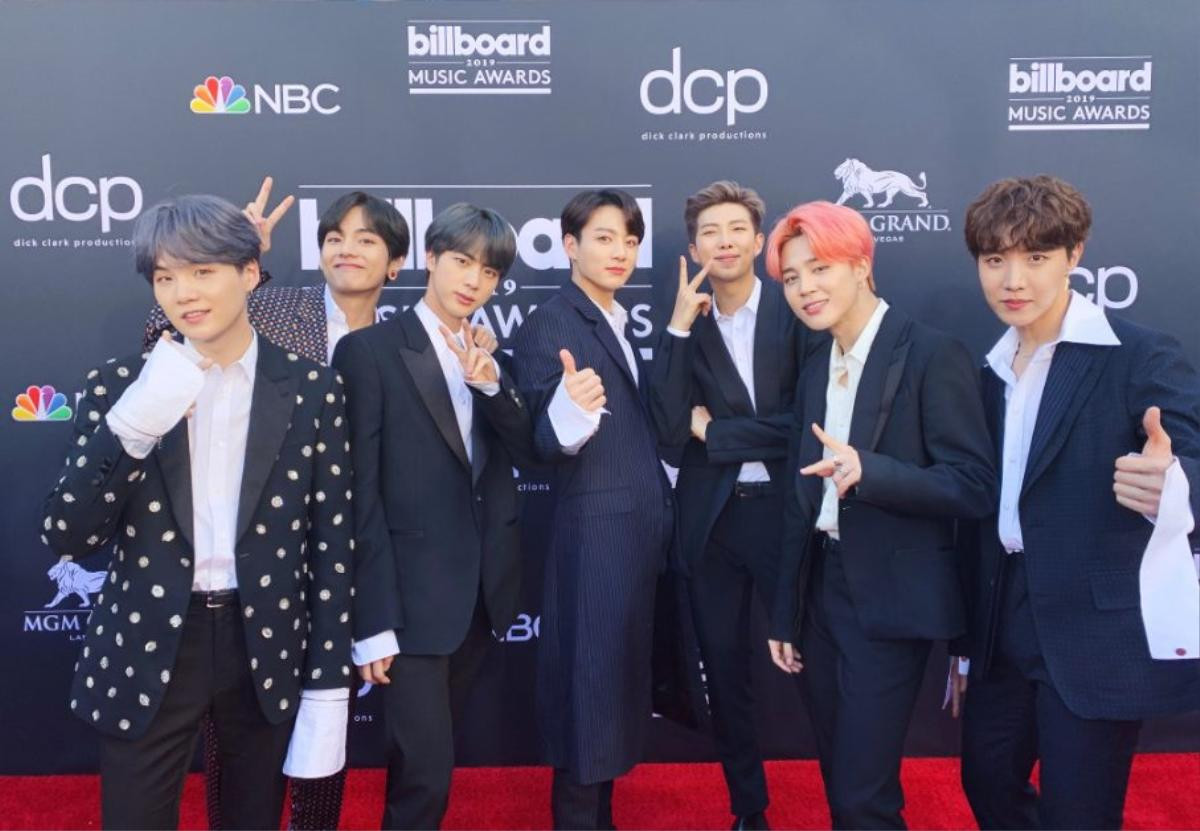 BTS lọt top những người nổi tiếng có thu nhập khủng năm 2018: Cách nhóm kiếm được 77 triệu đô la Singapore Ảnh 1