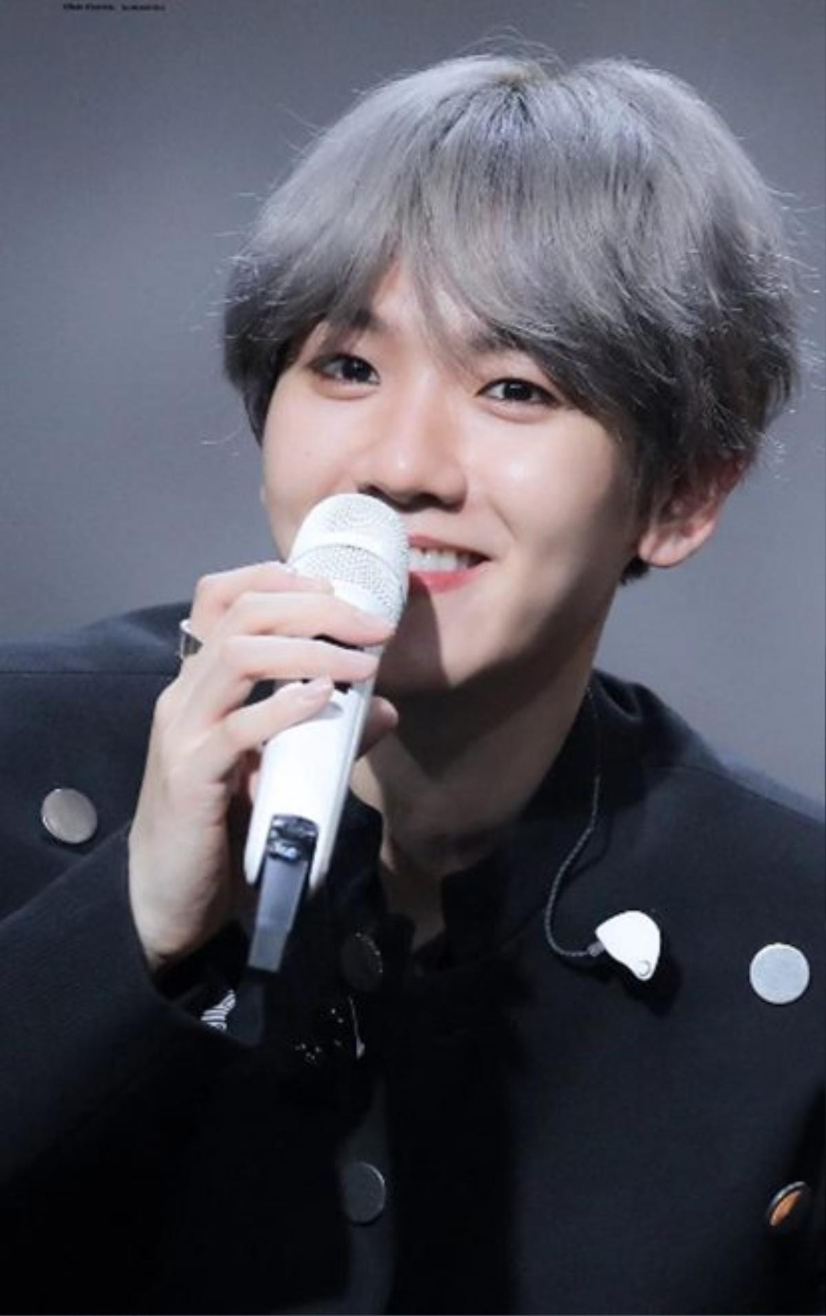 Baekhyun (EXO) khiến các fan đốn tim bởi món quà ngọt ngào của mình Ảnh 1