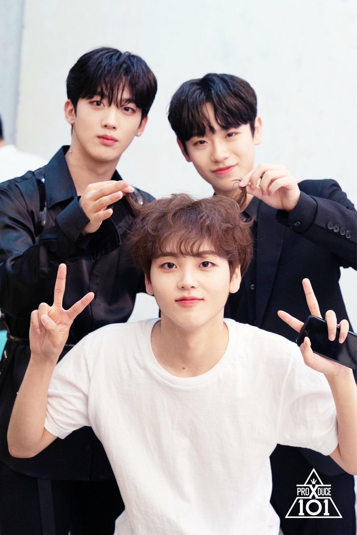 'Produce X 101': Tung bộ ảnh đẹp như họa của 20 thực tập sinh trước vòng chung kết khiến dân tình xao xuyến Ảnh 24