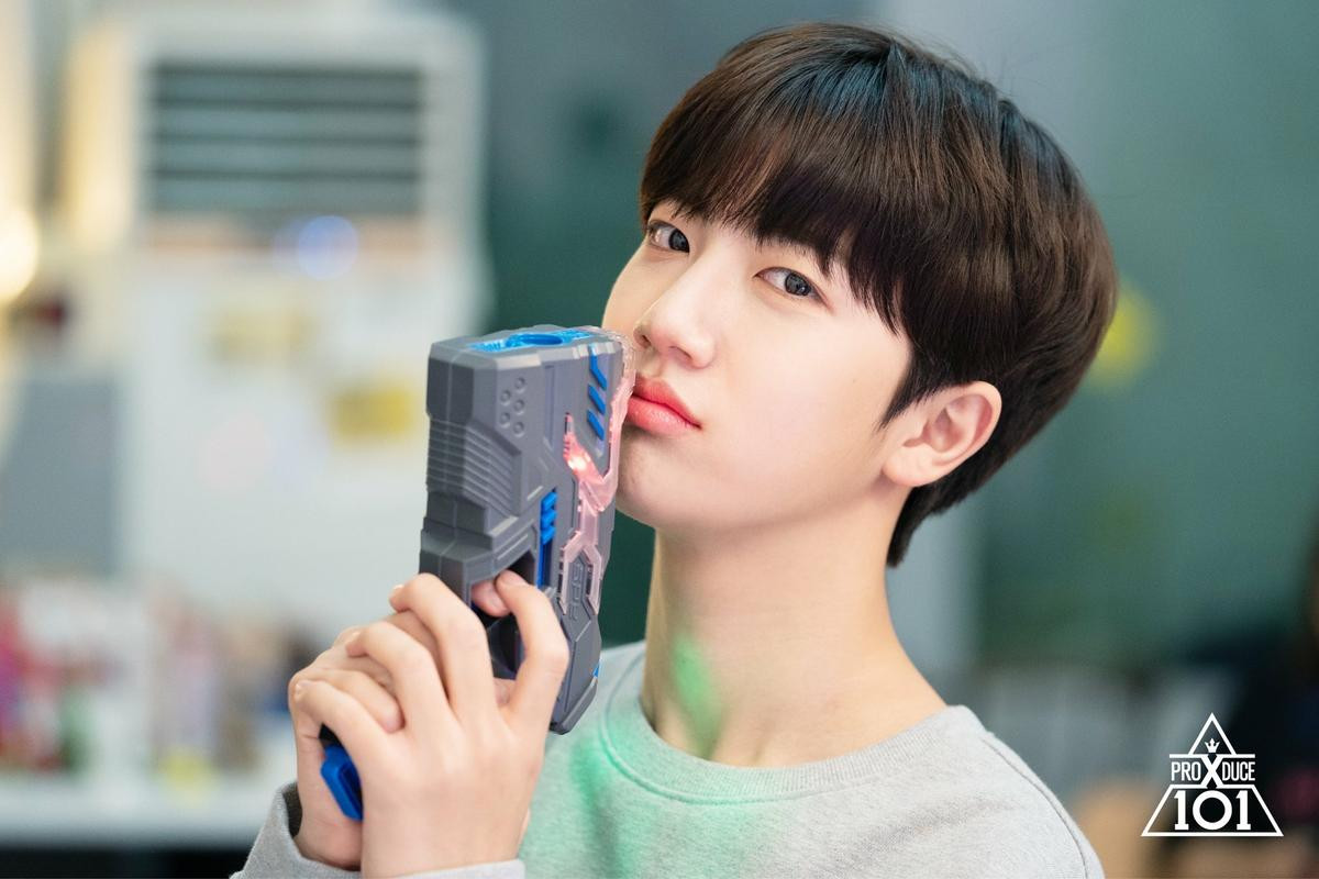 'Produce X 101': Tung bộ ảnh đẹp như họa của 20 thực tập sinh trước vòng chung kết khiến dân tình xao xuyến Ảnh 19