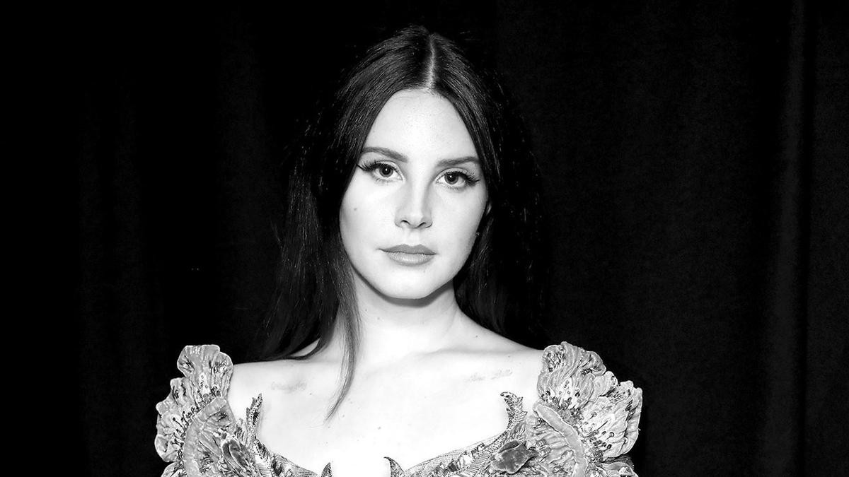 'Dai dẳng' như Lana Del Rey: Album đầu tay 'Born To Die' bám trụ Billboard 200 suốt… 317 tuần Ảnh 3