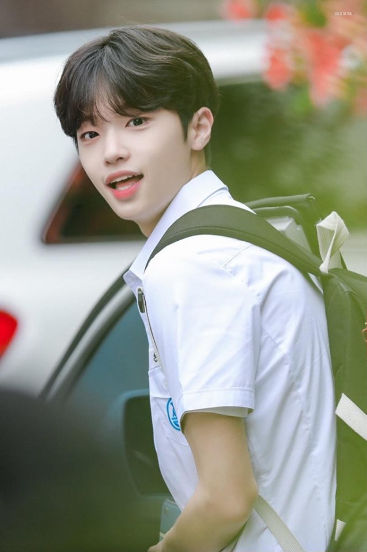 Ngắm nhìn loạt ảnh diện đồng phục học sinh 'gây thương nhớ' của thực tập sinh Produce X 101 Ảnh 5