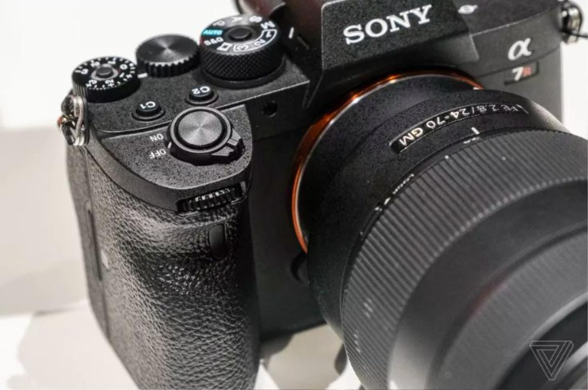 Sony ra mắt máy ảnh full-frame không gương lật với cảm biến 61 MP đầu tiên trên thế giới Ảnh 3