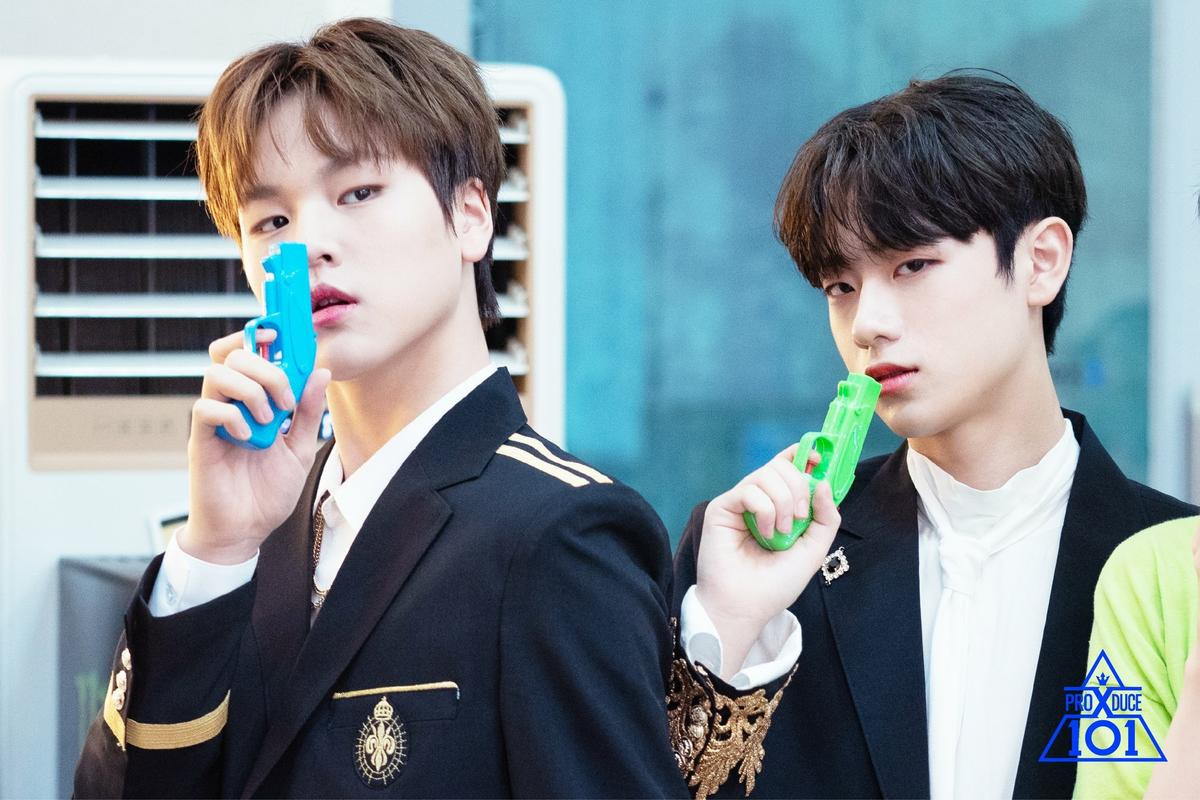 2 ngày trước đêm chung kết 'Produce X 101': Mnet tung bộ ảnh hậu trường chụp poster của 20 thực tập sinh Ảnh 29