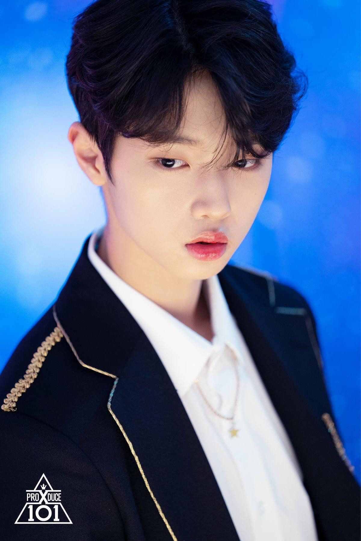 2 ngày trước đêm chung kết 'Produce X 101': Mnet tung bộ ảnh hậu trường chụp poster của 20 thực tập sinh Ảnh 19