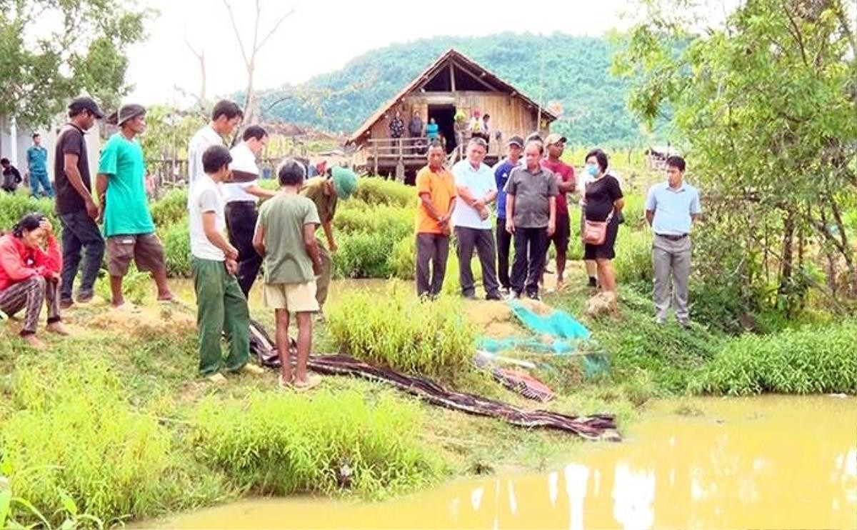 Tắm ao nước trước nhà ông, 4 cháu bé đuối nước thương tâm Ảnh 1