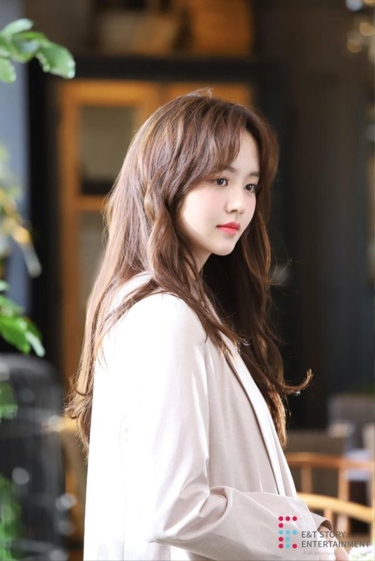 Kim So Hyun bị tai nạn khi quay phim cổ trang 'Mung Bean Chronicle' Ảnh 1