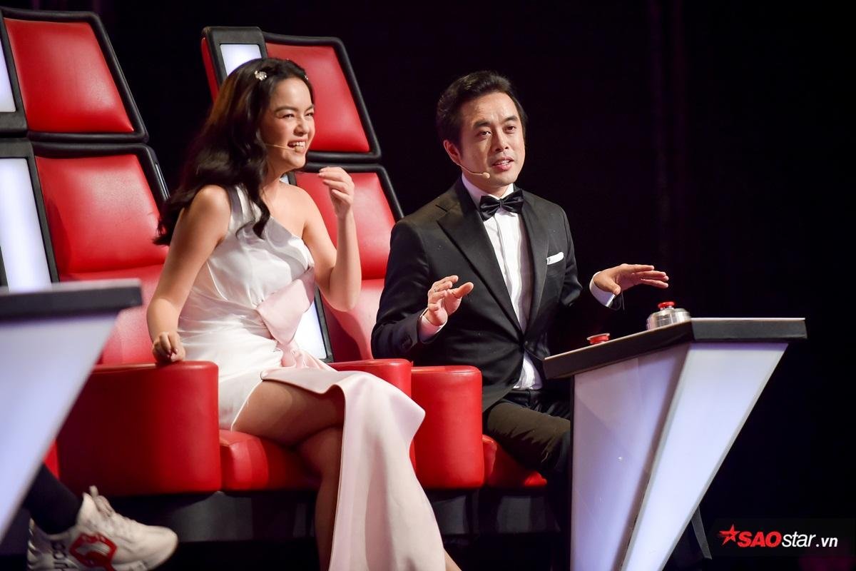 The Voice Kids 2019: Hương Giang 'gào thét' vì bị Phạm Quỳnh Anh CHẶN, nài nỉ thí sinh bảo vệ Ảnh 1