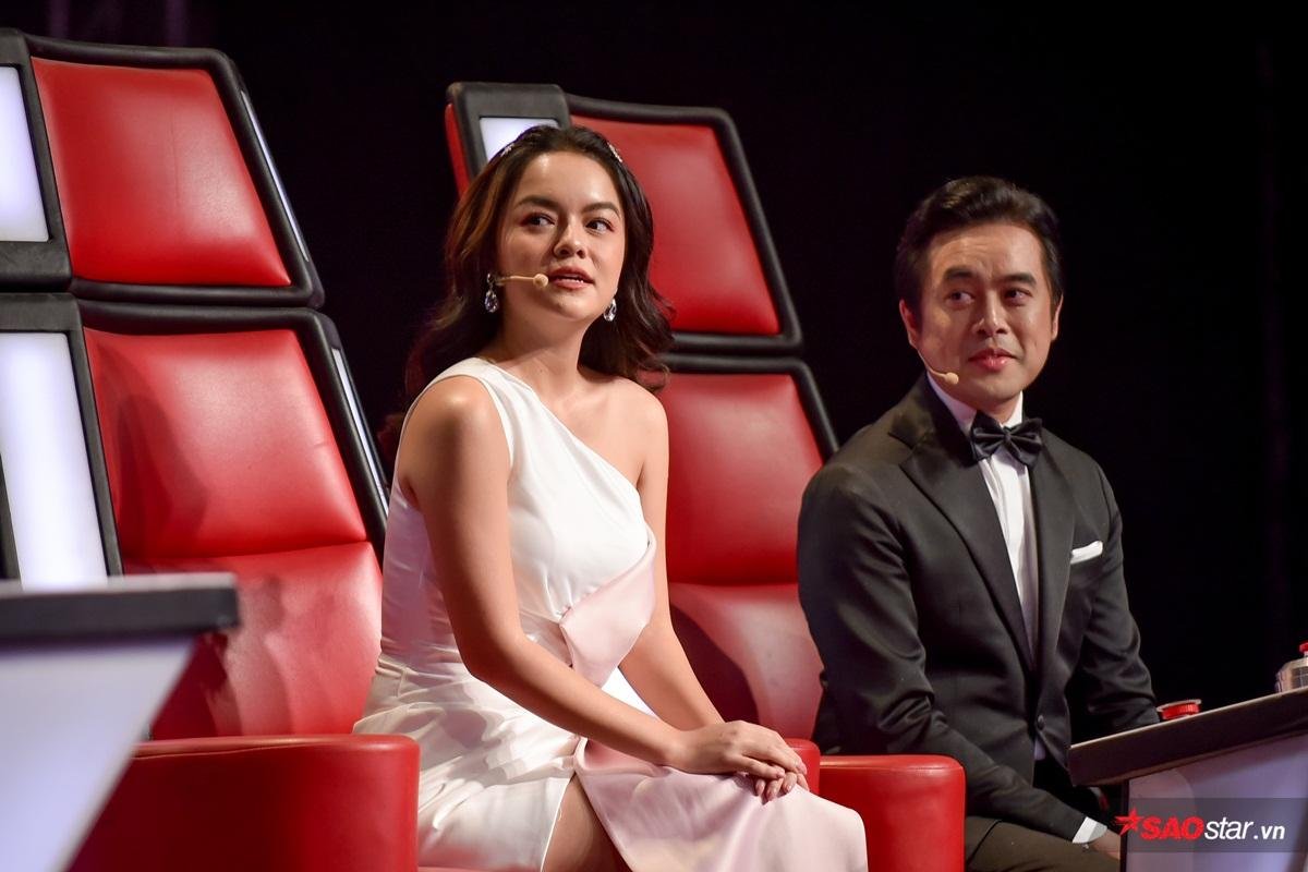 The Voice Kids 2019: Hương Giang 'gào thét' vì bị Phạm Quỳnh Anh CHẶN, nài nỉ thí sinh bảo vệ Ảnh 3