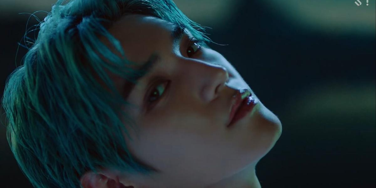 Xem ngay MV 'Long Flight' của Taeyong (NCT 127): Chuyến bay với chàng trai cực phẩm thế này thì bạn có muốn hạ cánh? Ảnh 5