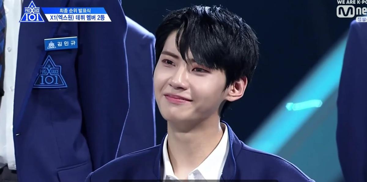 'Produce X 101': Kim Woo Seok vô hồn vỗ tay khi Lee Jin Hyuk bị loại, lòng quặn thắt đến rơi nước mắt Ảnh 3