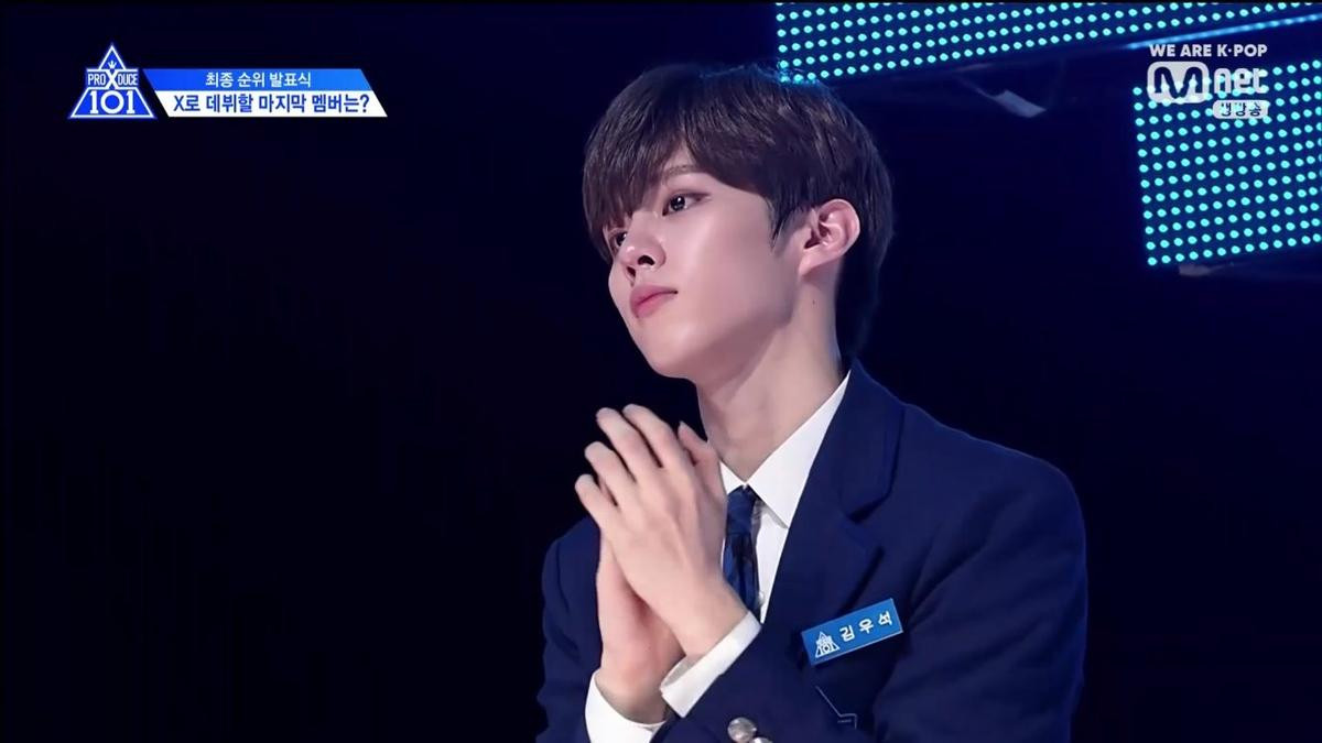 'Produce X 101': Kim Woo Seok vô hồn vỗ tay khi Lee Jin Hyuk bị loại, lòng quặn thắt đến rơi nước mắt Ảnh 8