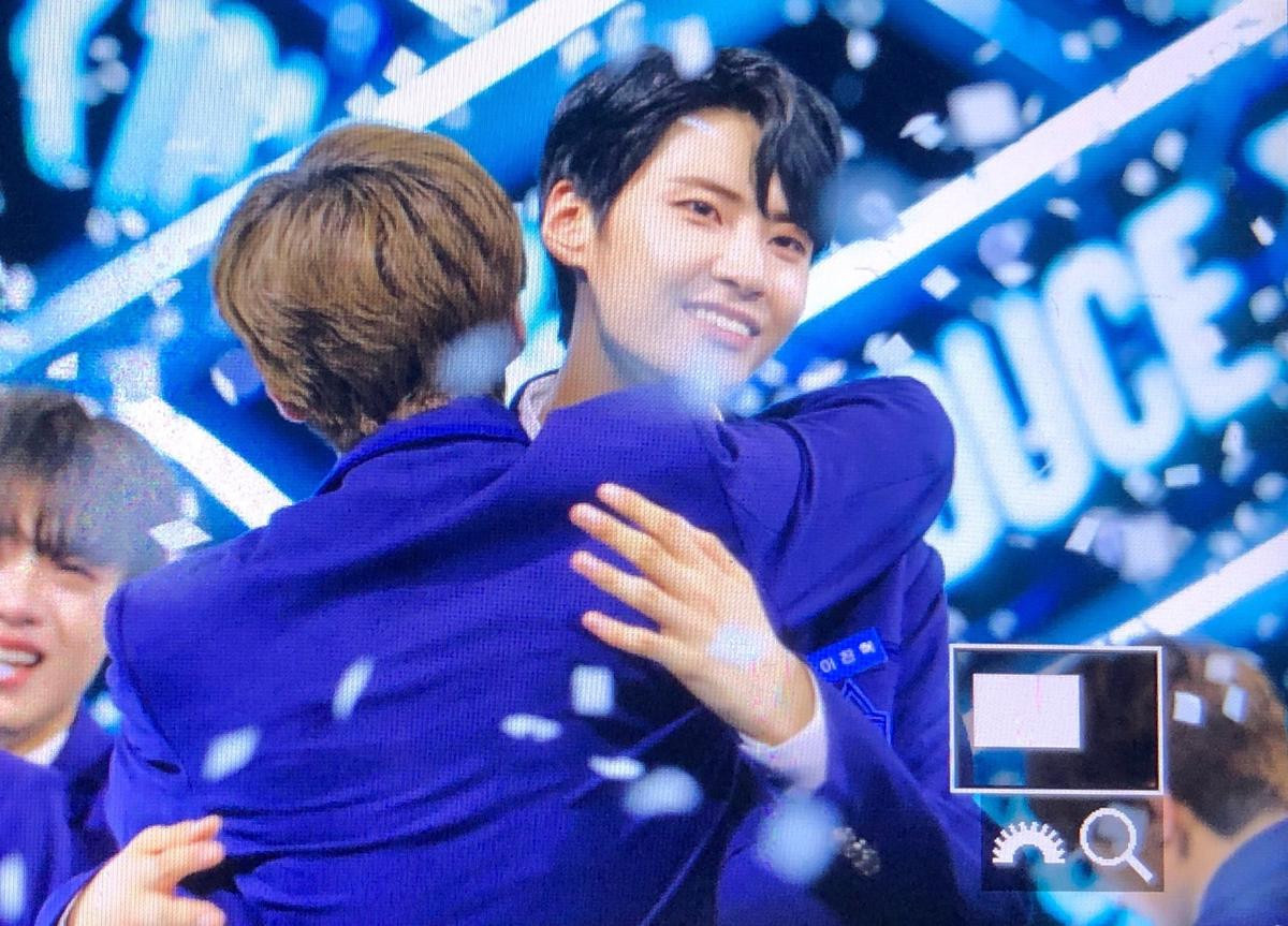 Produce X 101: Mnet tàn nhẫn với Lee Jin Hyuk như những gì đã làm với Kim Jong Hyun (NU'EST) Ảnh 4