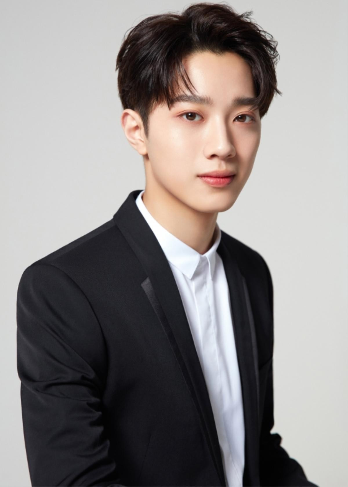 Lai Kuan Lin (Wanna One) rời CUBE: Knet thỏa mãn chửi bới mà không biết cậu bị vắt kiệt sức Ảnh 1