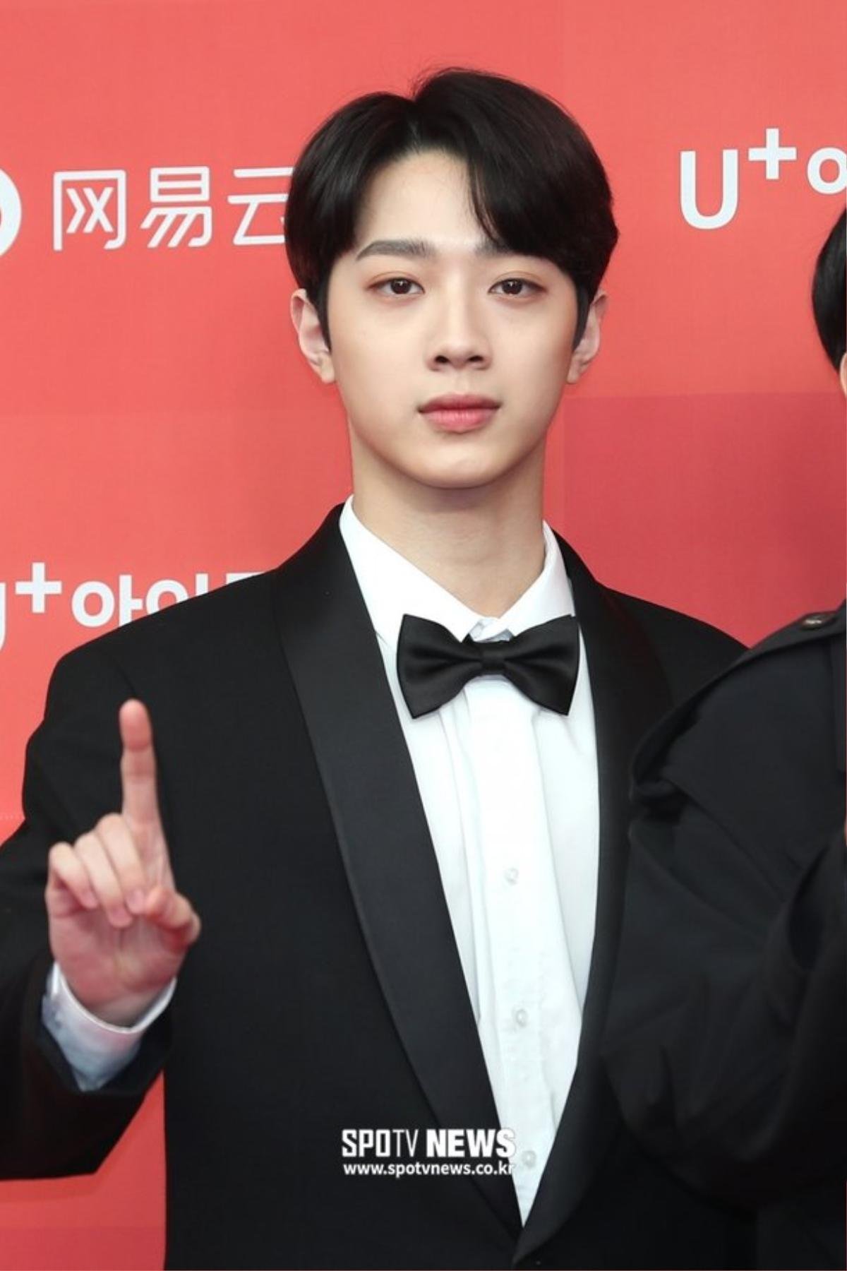 Lai Kuan Lin (Wanna One) rời CUBE: Knet thỏa mãn chửi bới mà không biết cậu bị vắt kiệt sức Ảnh 9