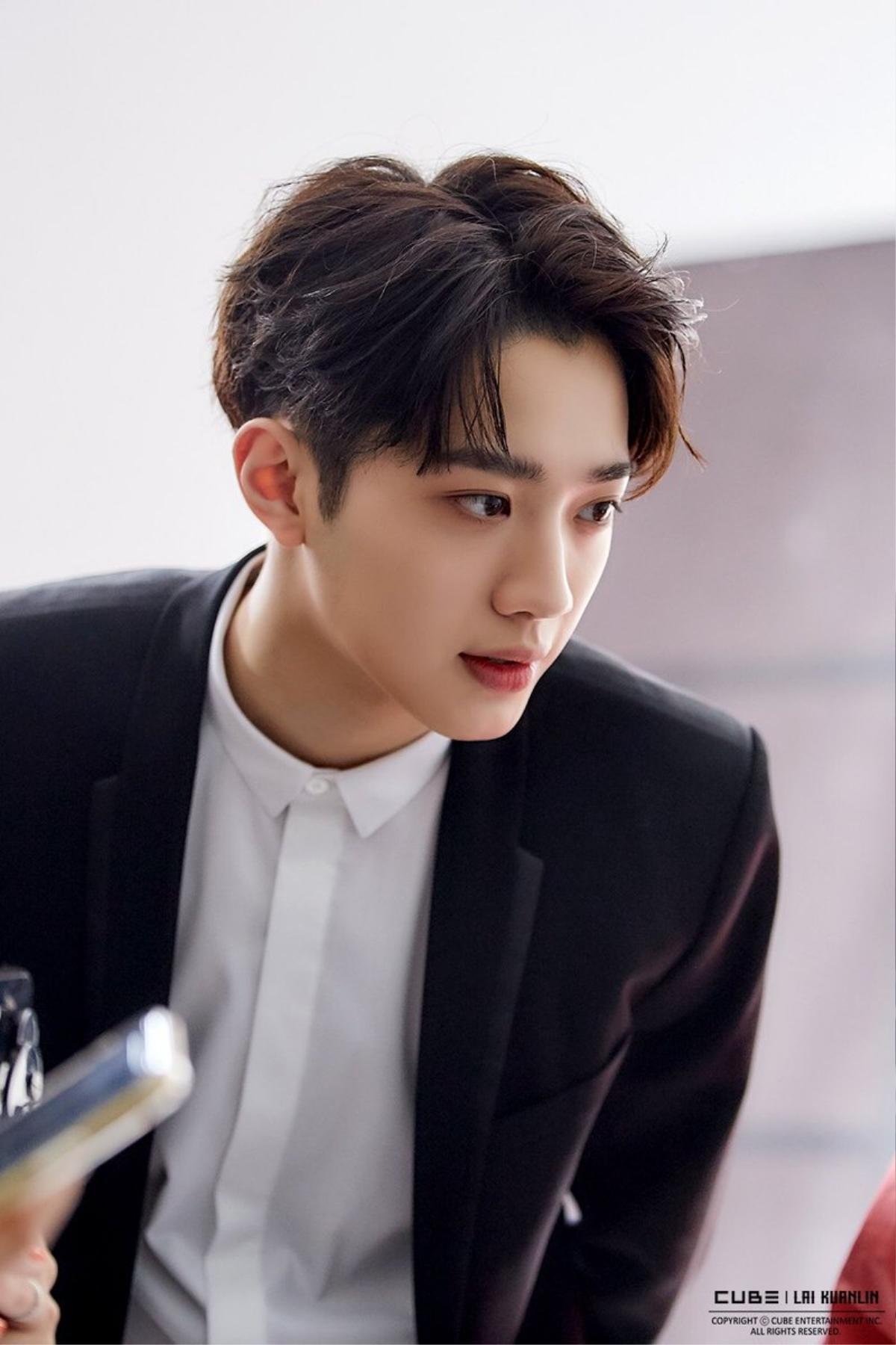 Lai Kuan Lin (Wanna One) rời CUBE: Knet thỏa mãn chửi bới mà không biết cậu bị vắt kiệt sức Ảnh 2