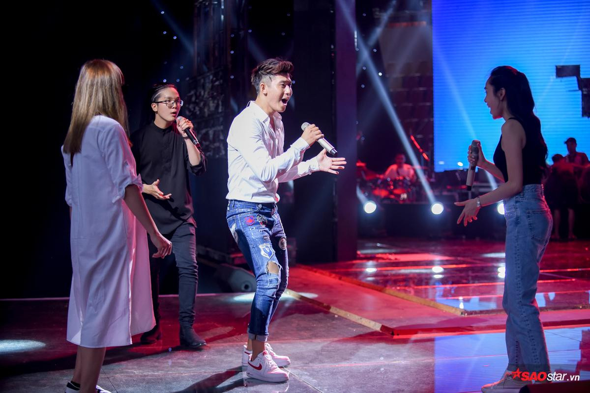 Trước giờ G: Lâm Bảo Ngọc - Layla lo lắng, Dominix - Bích Tuyết tự tin tỏa sáng đêm Chung kết The Voice 2019 Ảnh 10