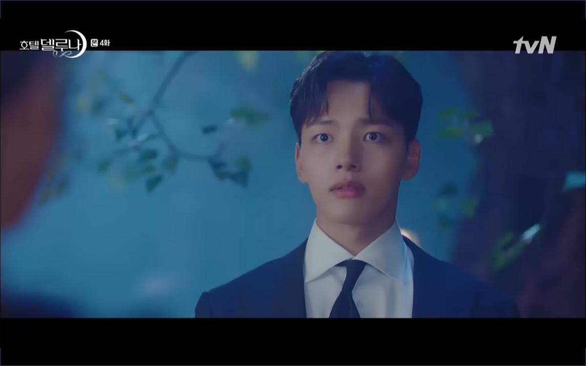 Phim 'Hotel Del Luna' tập 4: Sợ Yeo Jin Goo bị ma nữ bắt IU chủ động hôn nụ hôn đầu tiên Ảnh 4